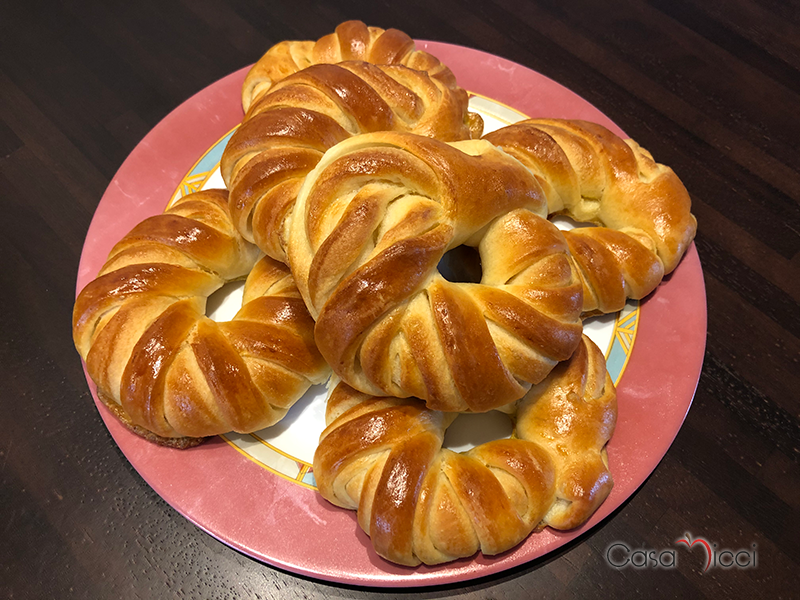 Brioche turca sfogliata